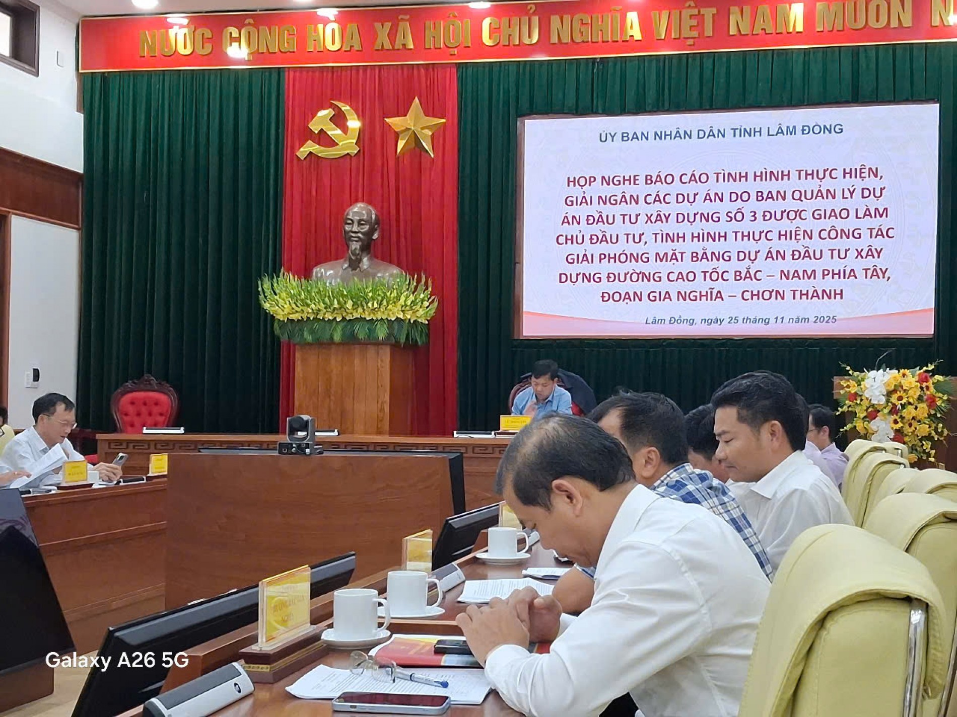 LÃNH ĐẠO TRUNG TÂM NGHE HỌP BÁO TÌNH HÌNH THỰC HIỆN CÔNG TÁC GPMB ĐTXD CAO TỐC BẮC - NAM PHÍA TÂY, ĐOẠN GIA NGHĨA - CHƠN THÀNH